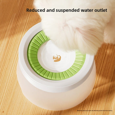 No-Spill Floating Water Bowl – BPA-Free Plastic Spill-Proof Pet Waterer for Cats & Small Dogs